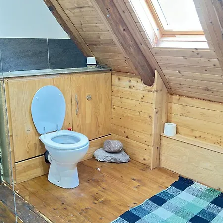 Dom wakacyjny Hisa Luciano For 5 Near *