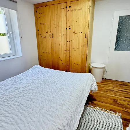 Hisa Luciano For 5 Near *