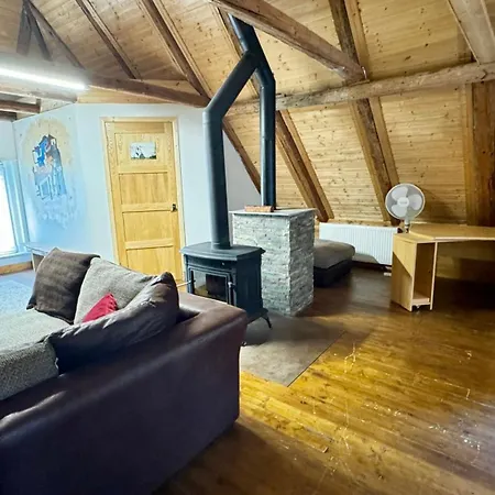 Hisa Luciano For 5 Near *