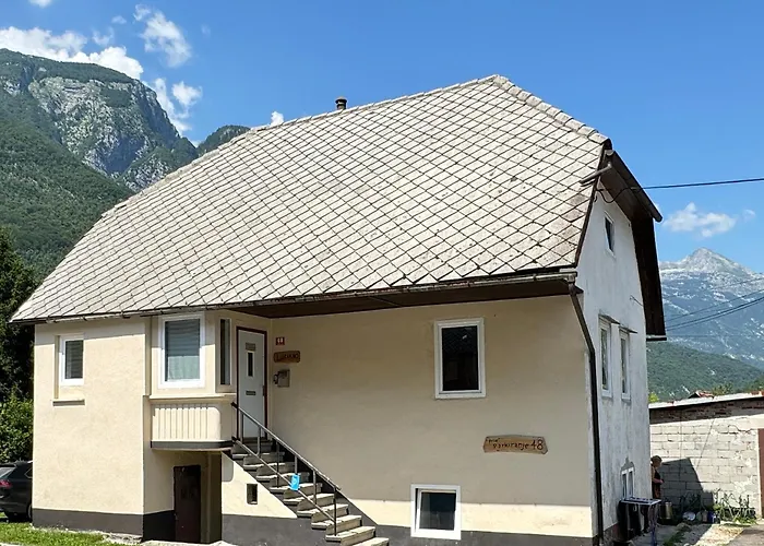 Hisa Luciano For 5 Near * Bovec