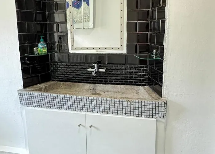 Hisa Luciano For 5 Near 別荘